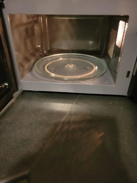 cleaned microwave