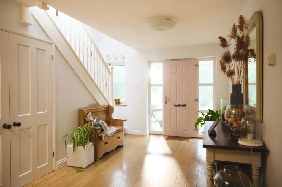 Inside view of entrance-of a recently cleaned home